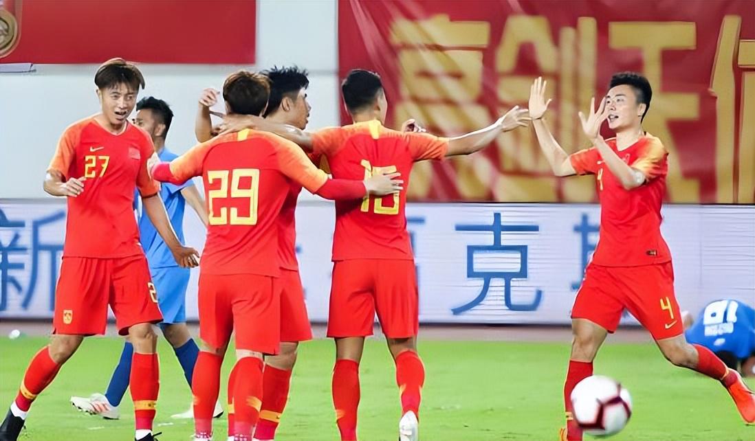 世界杯｜梅西C罗的社交媒体数据稳居全球前二，但中国社媒的领跑者竟不是他俩